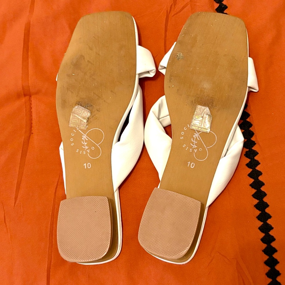 Nwot Sandals Bundle - image 4